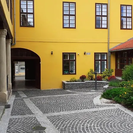 Ciszterci 4*