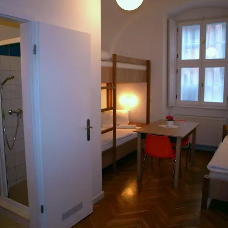 Ciszterci Szallas Pecs Guest house