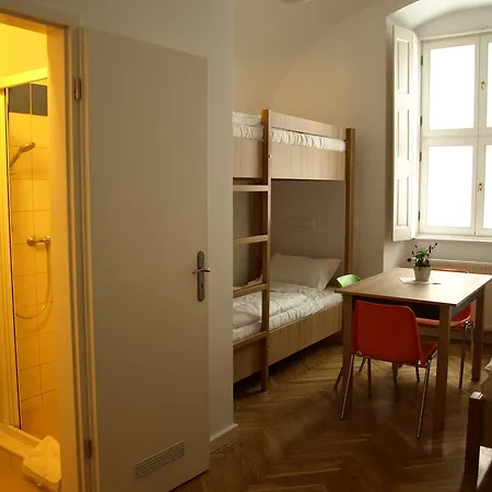 Ciszterci Szallas 4*