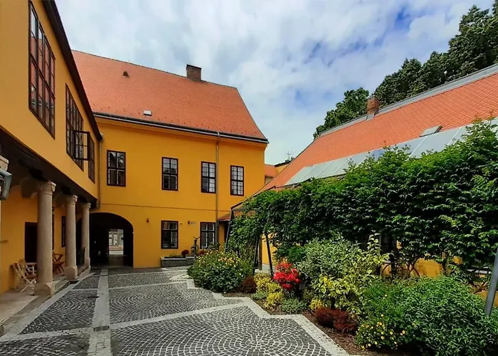 Penzion Ciszterci Szallas 4*