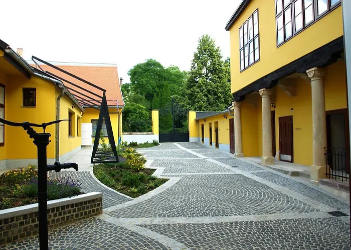 Vendégház Ciszterci