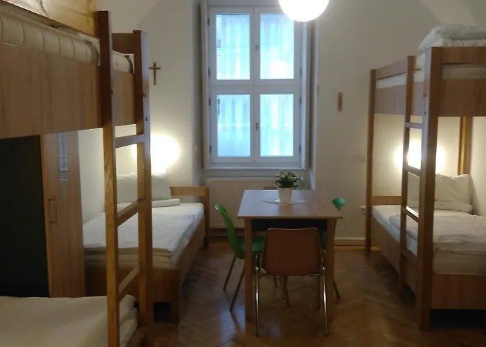Ciszterci 4*