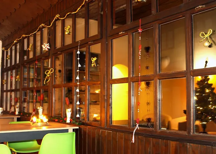 Ciszterci Szallas 4* بيتْش